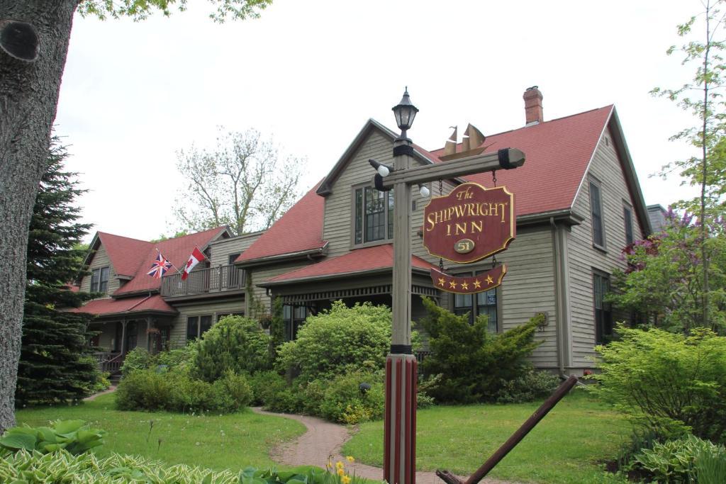 Shipwright Inn Σάρλοτ Τάουν Εξωτερικό φωτογραφία