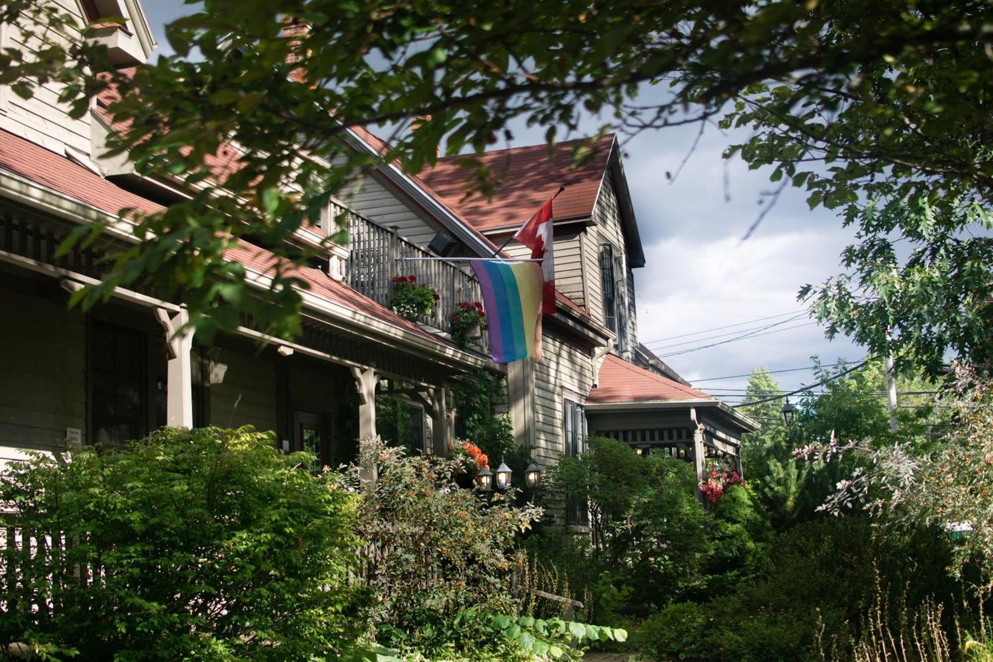 Shipwright Inn Σάρλοτ Τάουν Εξωτερικό φωτογραφία